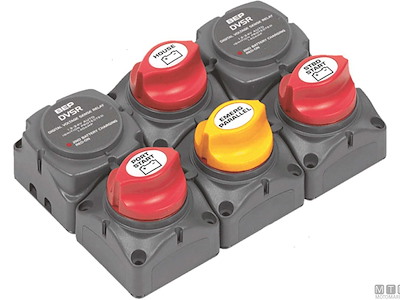 GRUPPO STACCABATTERIE BEP DOPPIO FUORIBORDO 3 BANCHI BATTERIA 